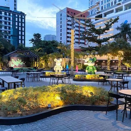 Seaview Condo Near Rf Mall, Food Court & Free Netflix ジョホールバル エクステリア 写真