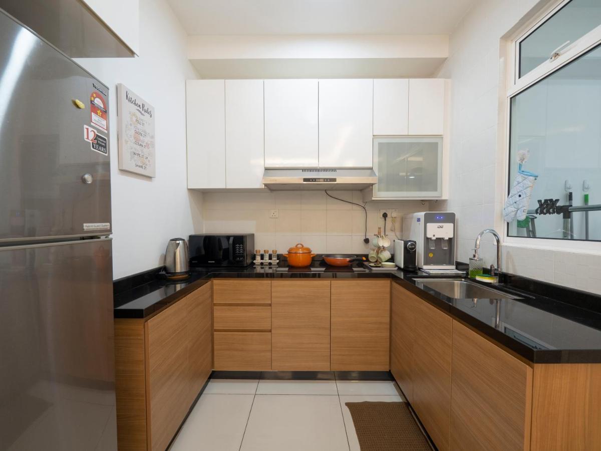 Seaview Condo Near Rf Mall, Food Court & Free Netflix ジョホールバル エクステリア 写真
