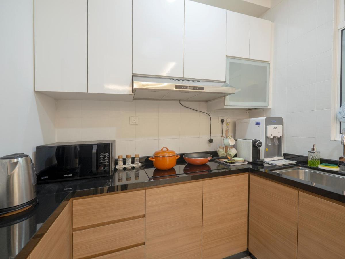 Seaview Condo Near Rf Mall, Food Court & Free Netflix ジョホールバル エクステリア 写真