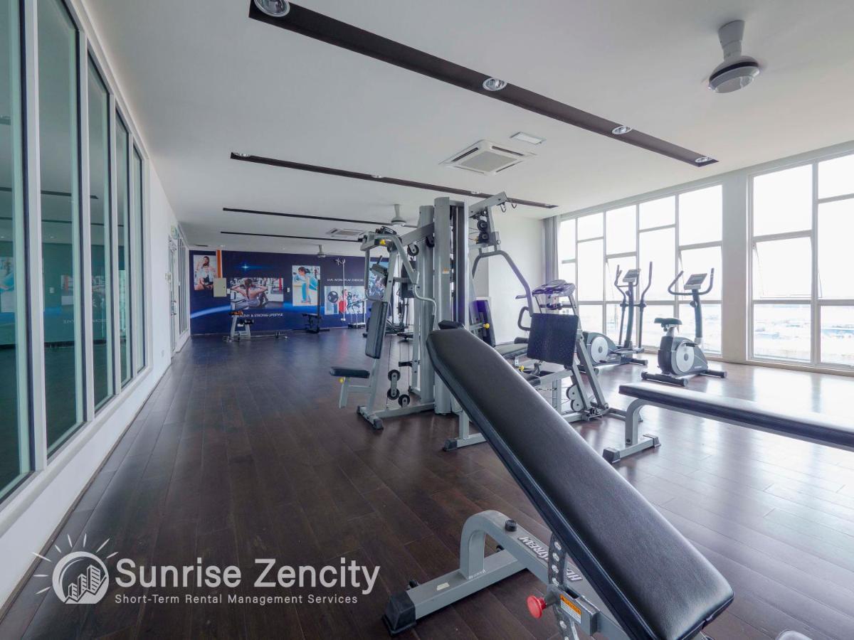 Seaview Condo Near Rf Mall, Food Court & Free Netflix ジョホールバル エクステリア 写真