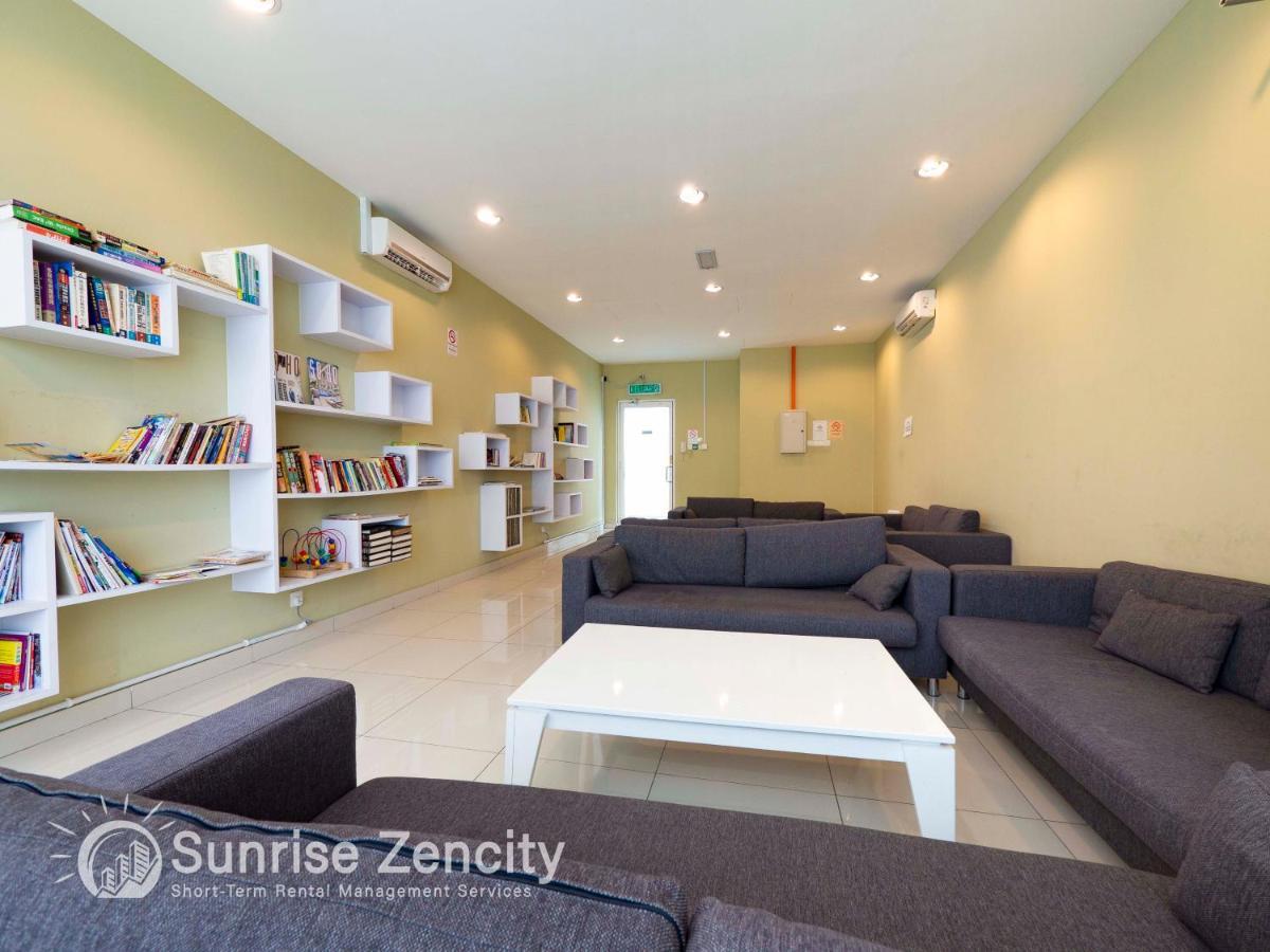 Seaview Condo Near Rf Mall, Food Court & Free Netflix ジョホールバル エクステリア 写真