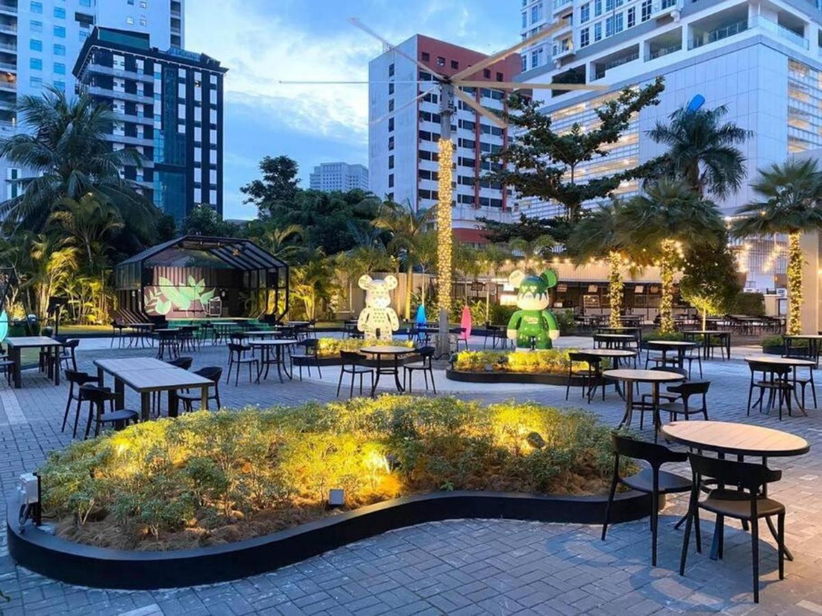 Seaview Condo Near Rf Mall, Food Court & Free Netflix ジョホールバル エクステリア 写真