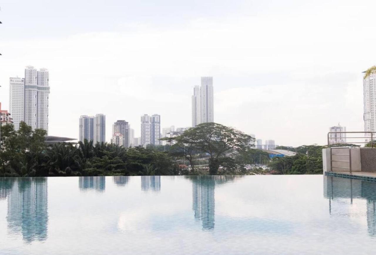 Seaview Condo Near Rf Mall, Food Court & Free Netflix ジョホールバル エクステリア 写真